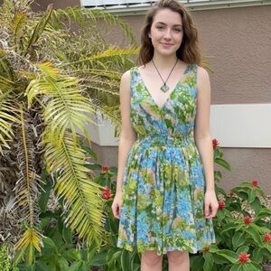 Guru India cotton pastal colors with floral pattern sleeveless dress size Med/Lg